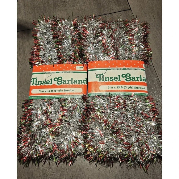 NOS Vtg Stardust Red Green Tinsel Christmas Garland 15 Ft Lot 2 Flame Resistant - Picture 4 of 5